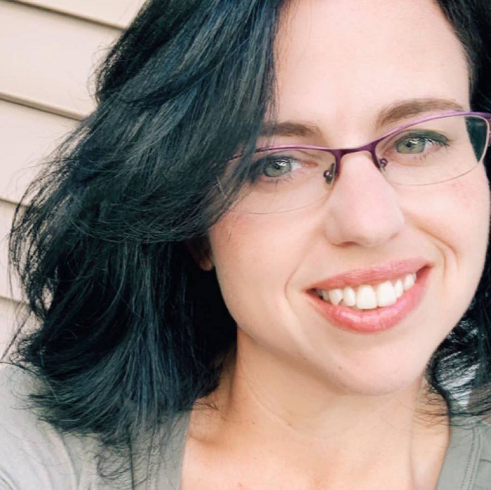 Meet your Posher, Cynthia